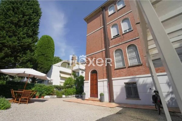 appartamento in vendita a Rimini in zona Marina Centro