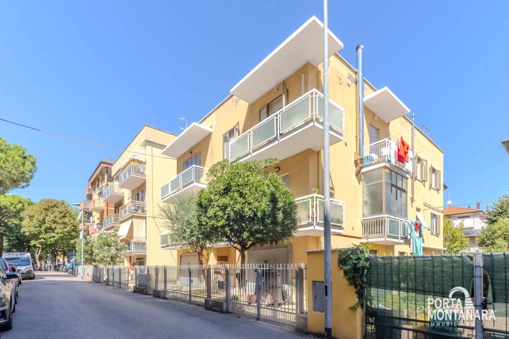 appartamento in vendita a Rimini in zona San Giuliano a Mare