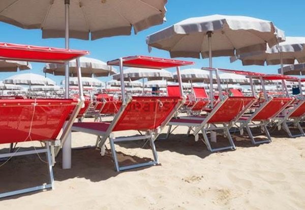 albergo in vendita a Rimini in zona Rivazzurra