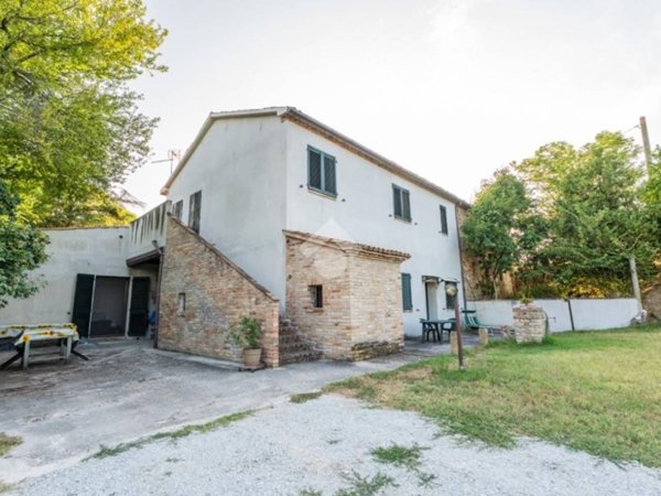casa indipendente in vendita a Rimini in zona Gaiofana