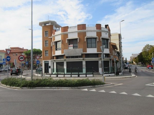 locale commerciale in vendita a Rimini in zona Centro Storico