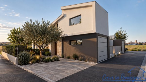 casa indipendente in vendita a Rimini
