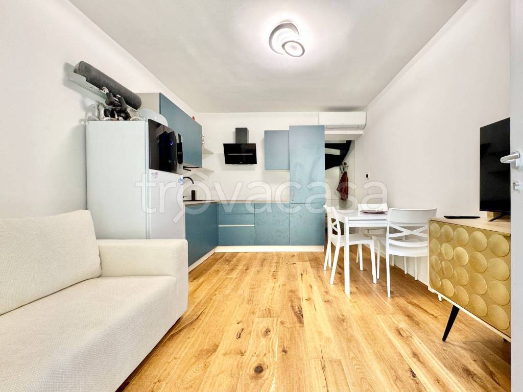appartamento in vendita a Rimini in zona Marina Centro