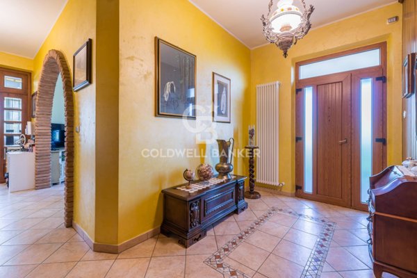 casa indipendente in vendita a Rimini in zona Gaiofana