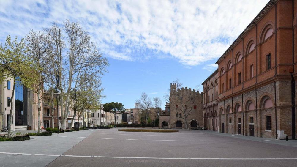 box auto in vendita a Rimini in zona Centro Storico