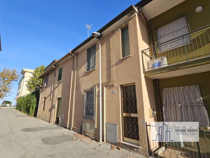 appartamento in vendita a Rimini in zona Lagomaggio