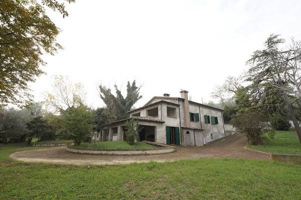 casa indipendente in vendita a Saludecio in zona Meleto