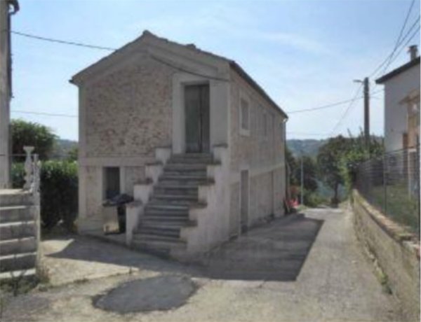 casa indipendente in vendita a Saludecio in zona Sant' Ansovino