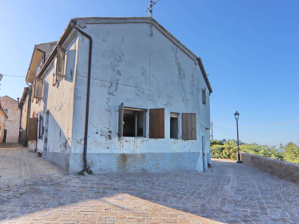 casa indipendente in vendita a Saludecio in zona Meleto