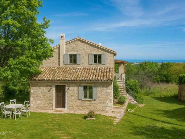 casa indipendente in vendita a Saludecio in zona Meleto