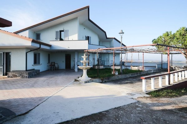 casa indipendente in vendita a Saludecio