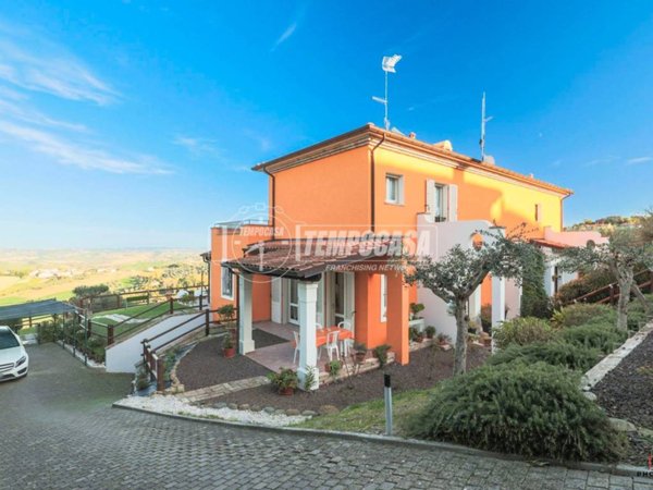 casa indipendente in vendita a Saludecio in zona Sant' Ansovino