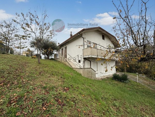 casa indipendente in vendita a Saludecio