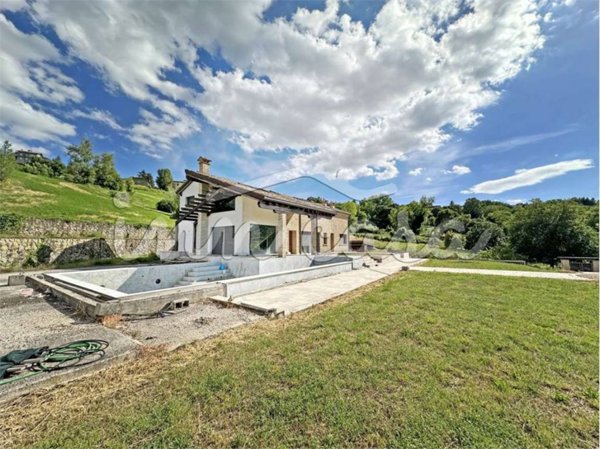 casa indipendente in vendita a Saludecio