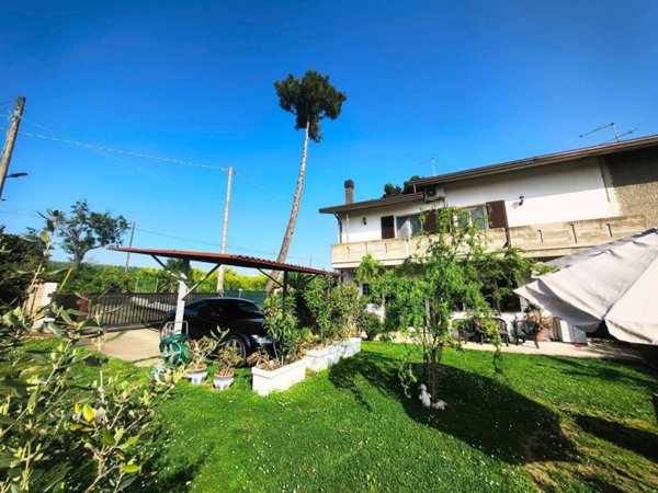 casa indipendente in vendita a Saludecio