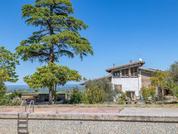casa indipendente in vendita a Saludecio