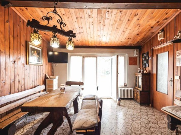 casa indipendente in vendita a Saludecio in zona Meleto