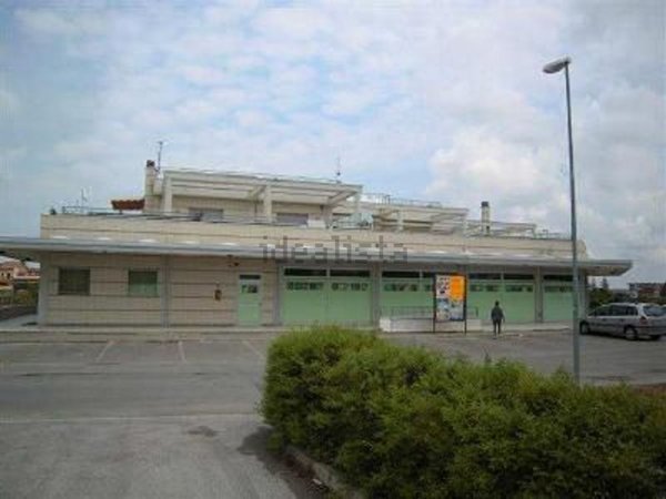 capannone in vendita a San Clemente
