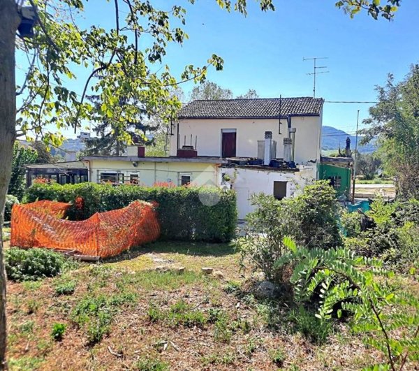 casa indipendente in vendita a San Clemente