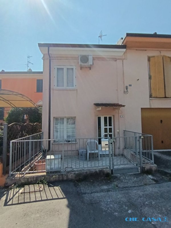 casa indipendente in vendita a San Clemente in zona Fornace