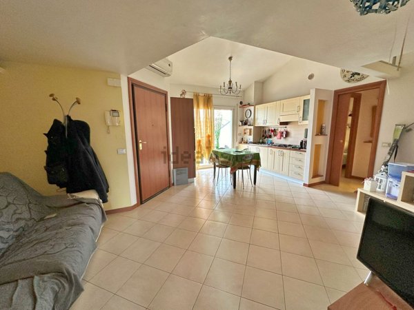 appartamento in vendita a San Clemente in zona Sant'andrea in Casale