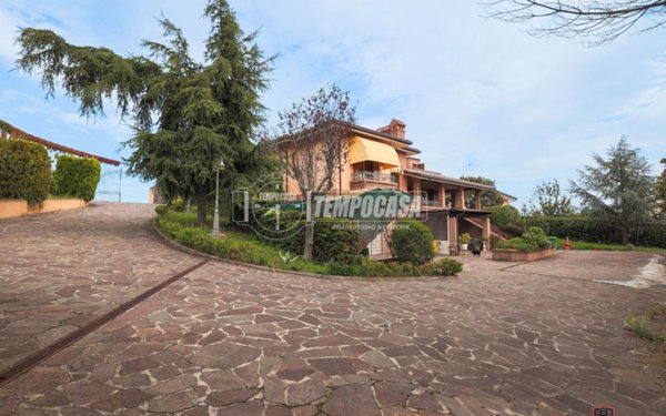casa indipendente in vendita a San Clemente in zona Sant'andrea in Casale