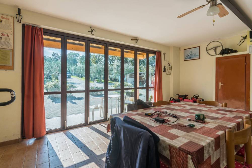 casa indipendente in vendita a San Clemente