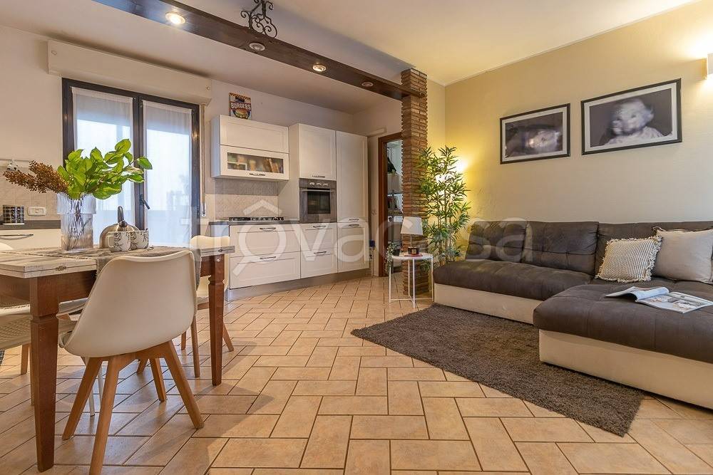 appartamento in vendita a San Clemente