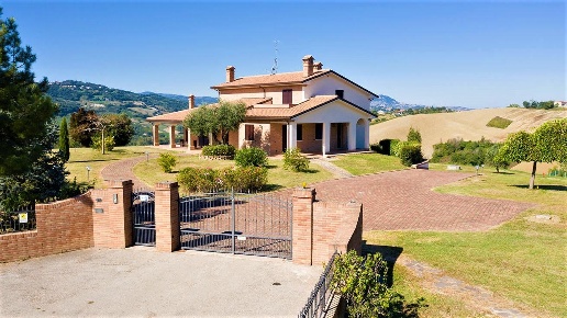 casa indipendente in vendita a San Clemente