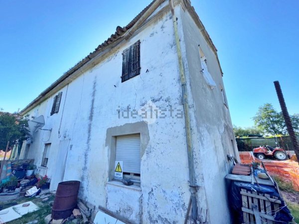casa indipendente in vendita a San Clemente