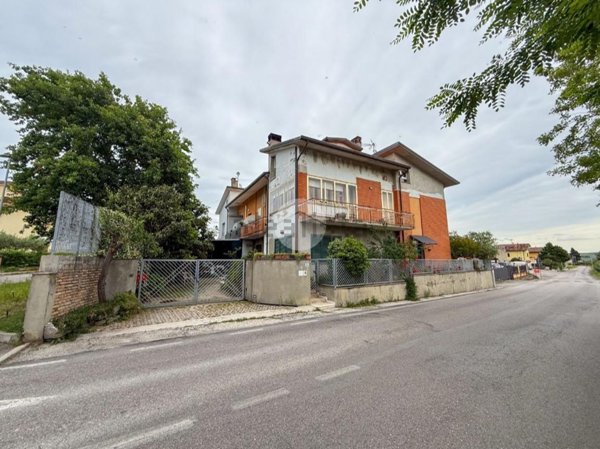 appartamento in vendita a San Clemente in zona Sant'andrea in Casale