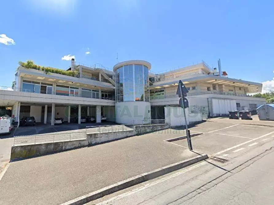 locale commerciale in vendita a San Clemente in zona Sant'andrea in Casale