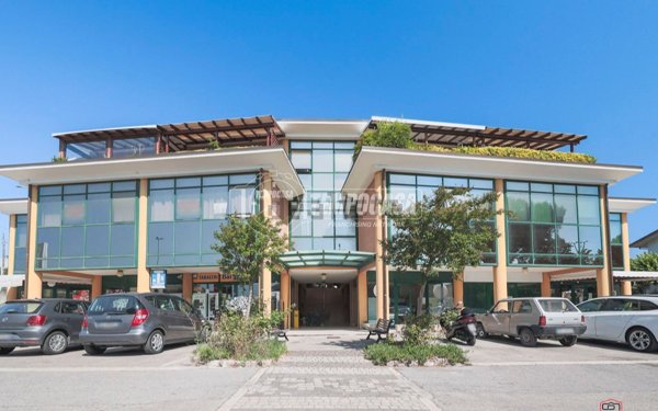 casa indipendente in vendita a San Clemente in zona Sant'andrea in Casale