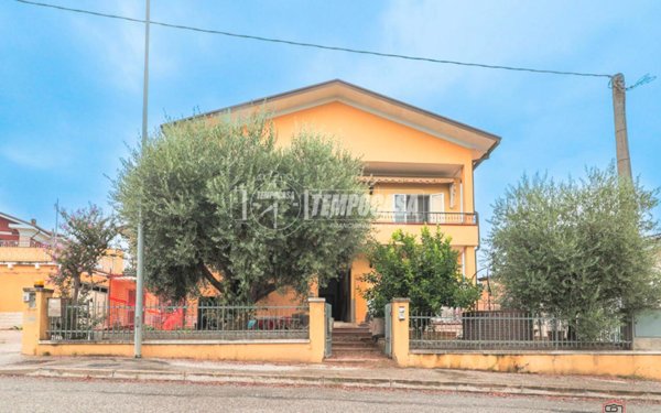 appartamento in vendita a San Clemente