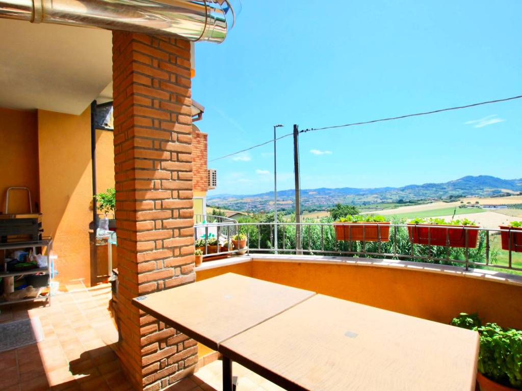 casa indipendente in vendita a San Clemente