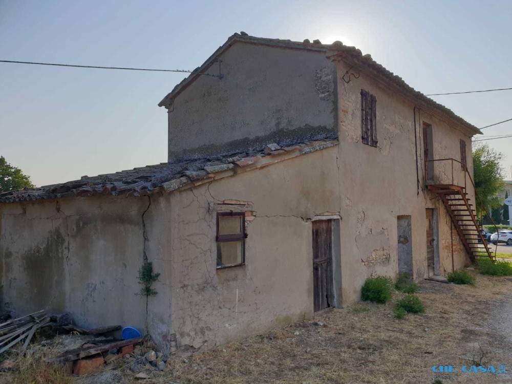 casa indipendente in vendita a San Clemente in zona Casarola