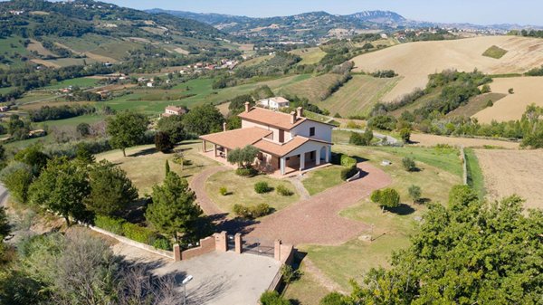 casa indipendente in vendita a San Clemente