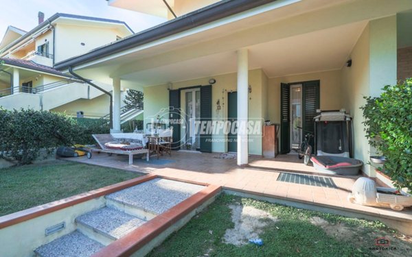 appartamento in vendita a San Clemente in zona Sant'andrea in Casale