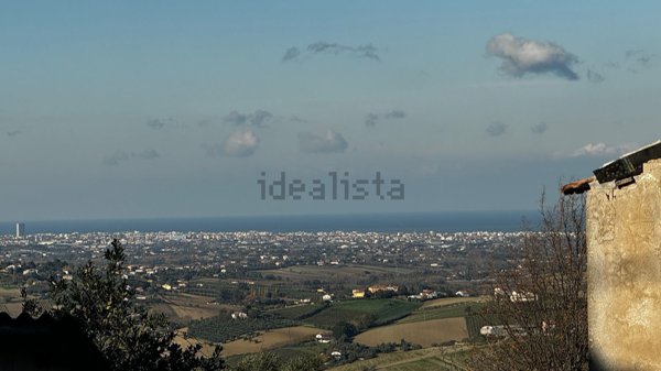 casa indipendente in vendita a San Clemente