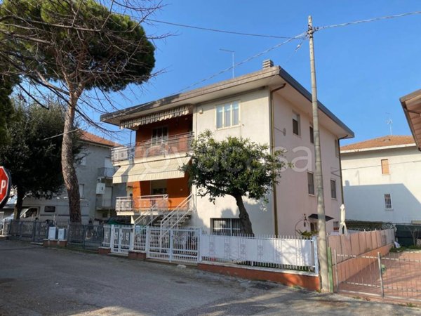 appartamento in vendita a San Clemente in zona Sant'andrea in Casale