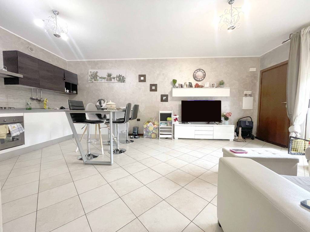 appartamento in vendita a San Clemente in zona Sant'andrea in Casale