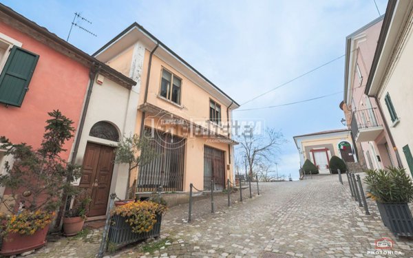 appartamento in vendita a San Clemente