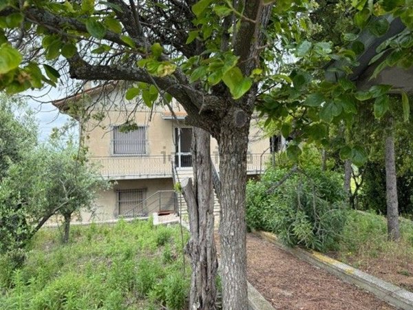 pentavano in vendita a San Clemente