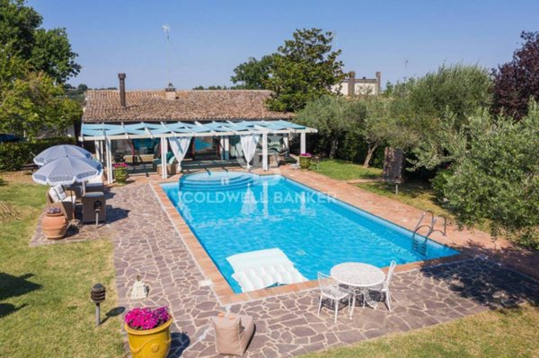 casa indipendente in vendita a San Clemente in zona Fornace