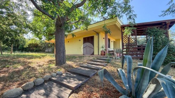 casa indipendente in vendita a San Clemente in zona Fornace