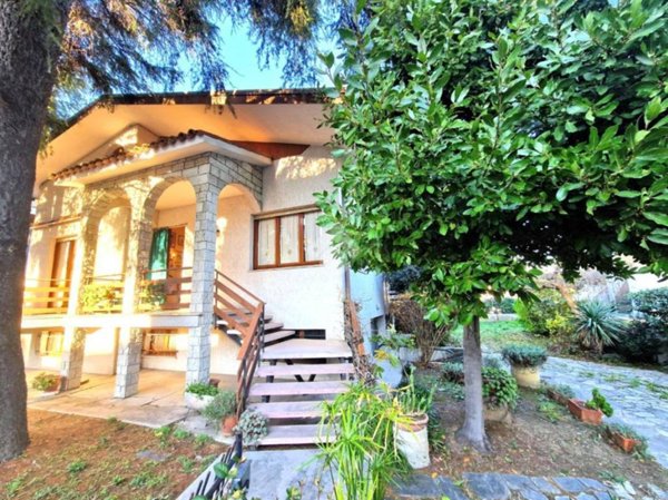 casa indipendente in vendita a San Giovanni in Marignano