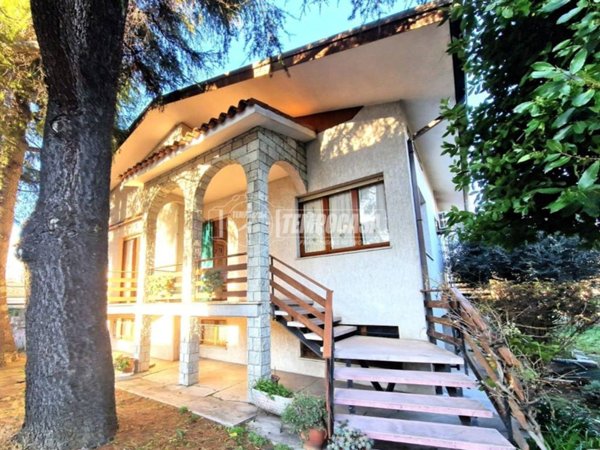 casa indipendente in vendita a San Giovanni in Marignano