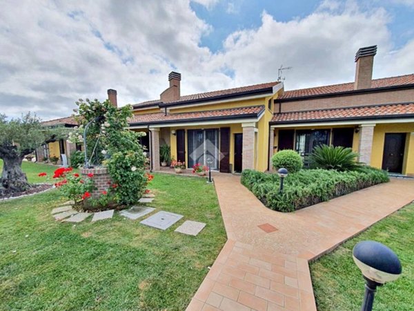casa indipendente in vendita a San Giovanni in Marignano