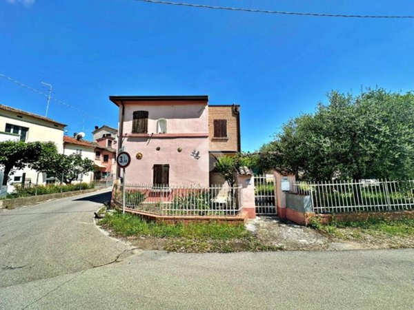 casa indipendente in vendita a San Giovanni in Marignano