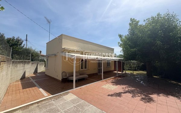 casa indipendente in vendita a San Giovanni in Marignano in zona Montalbano